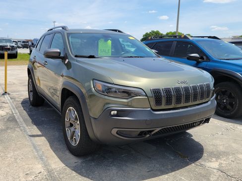 Used 2020 Jeep Cherokee Trailhawk w/ Cold Weather Group AWD/4WD image 6