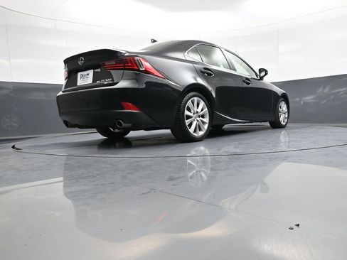 Used 2016 Lexus IS 300 AWD w/ Premium Package image 31