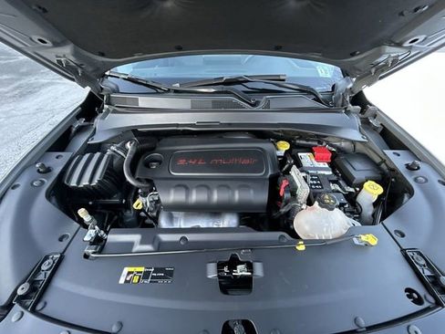 Certified 2022 Jeep Compass Limited image 14