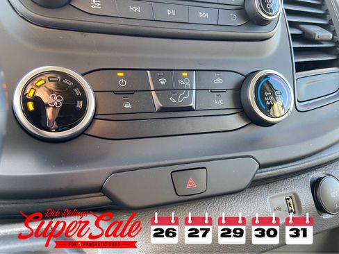 New 2025 Ford Transit 250 148 Medium Roof image 29