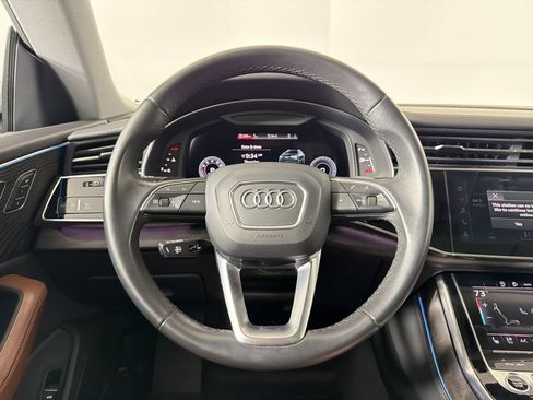Used 2022 Audi Q8 Prestige w/ Prestige Package AWD/4WD image 15