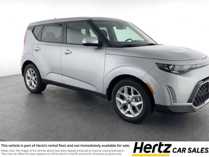 Used 2025 Kia Soul LX w/ LX Technology Package
