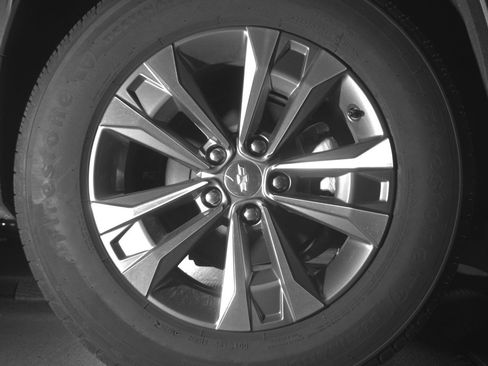 Used 2025 Chevrolet Equinox LT FWD image 15