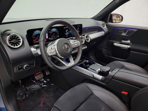 Used 2023 Mercedes-Benz GLB 250 image 12