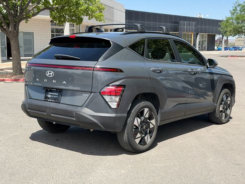Used 2024 Hyundai Kona SEL AWD/4WD image 5