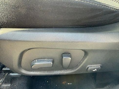 Used 2018 Subaru Forester 2.5i Premium image 30