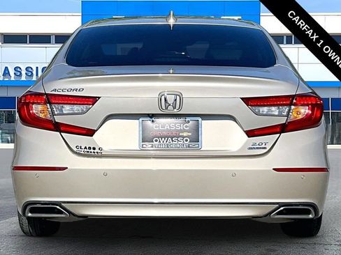 Used 2020 Honda Accord Touring image 4