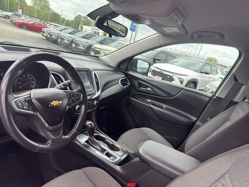 Used 2018 Chevrolet Equinox LT FWD image 25