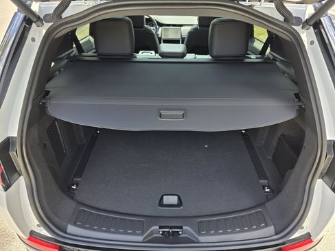 New 2026 Land Rover Discovery Sport Landmark image 13