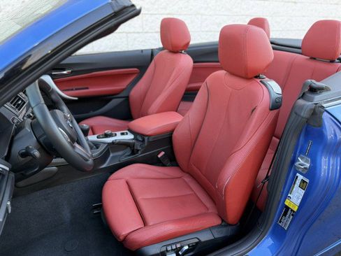 Used 2016 BMW M235i Convertible image 7