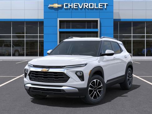 New 2025 Chevrolet TrailBlazer LT w/ Convenience Package image 6