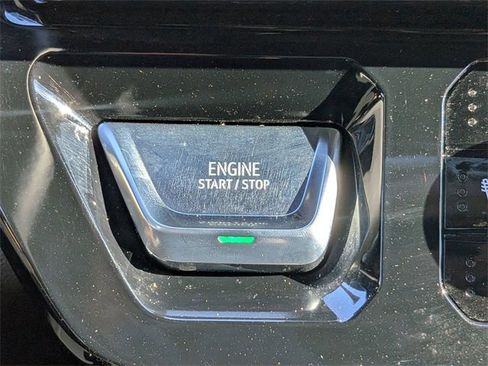 Used 2023 GMC Sierra 1500 AT4 w/ Technology Package image 30