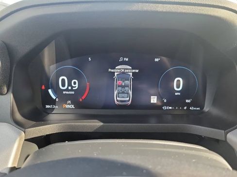 Used 2025 Ford Explorer Active AWD/4WD image 23