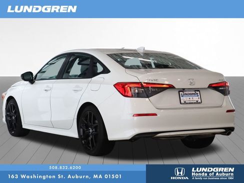 Used 2023 Honda Civic Sport image 4