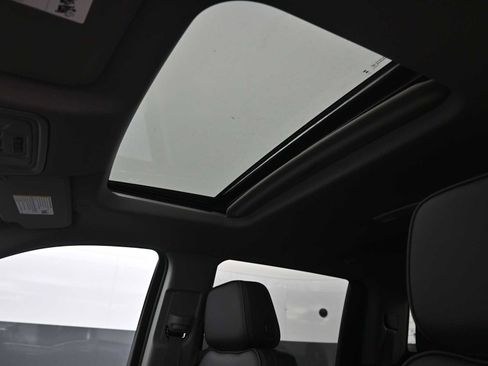 New 2026 GMC Sierra 3500 Denali w/ Denali Reserve Package image 24