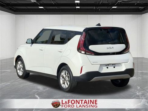 Used 2024 Kia Soul LX w/ Option Group 015 image 3