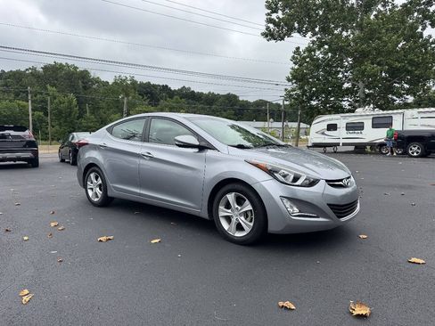 Used 2016 Hyundai Elantra Value Edition FWD image 4