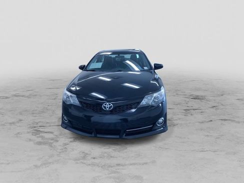 Used 2013 Toyota Camry SE image 4