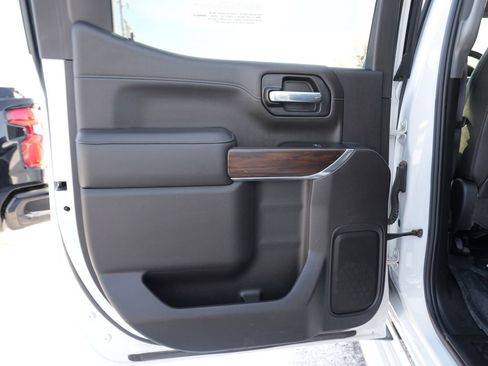 Used 2022 GMC Sierra 1500 SLT w/ SLT Premium Package image 19