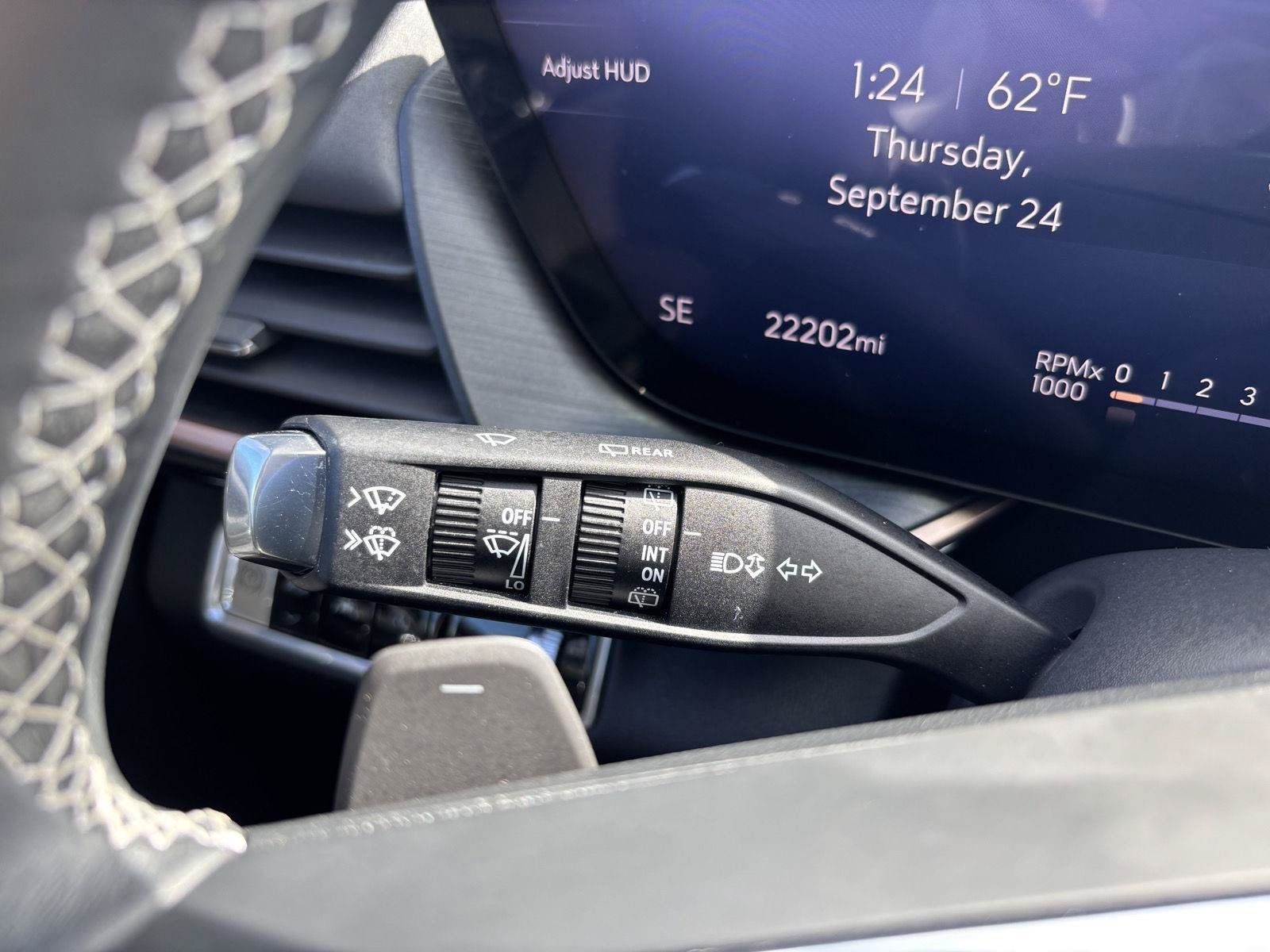 Used 2024 Buick Envision Sport Touring AWD/4WD image 30