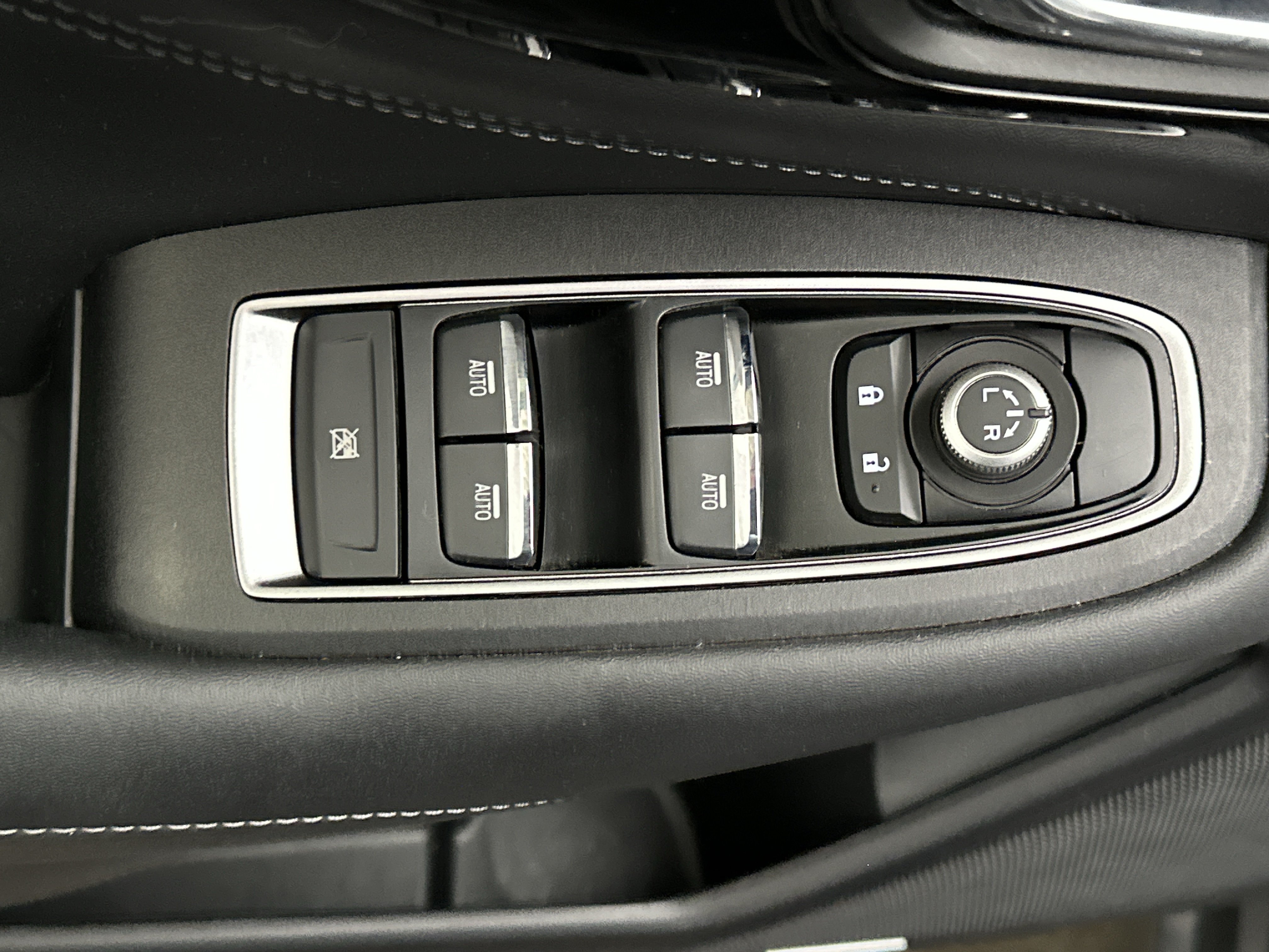 Used 2024 Subaru Outback Limited AWD/4WD image 17