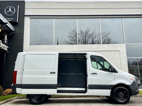 Used 2025 Mercedes-Benz Sprinter 2500 image 14