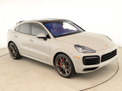Used 2021 Porsche Cayenne GTS image 35