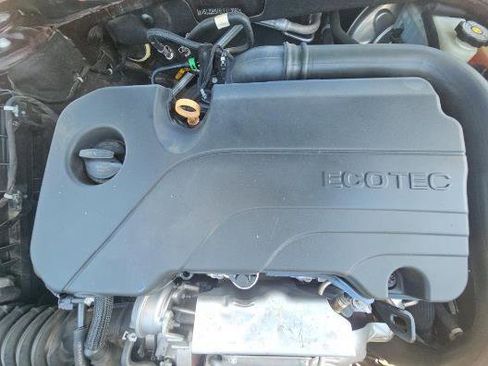 Used 2020 Chevrolet Malibu LT FWD image 14