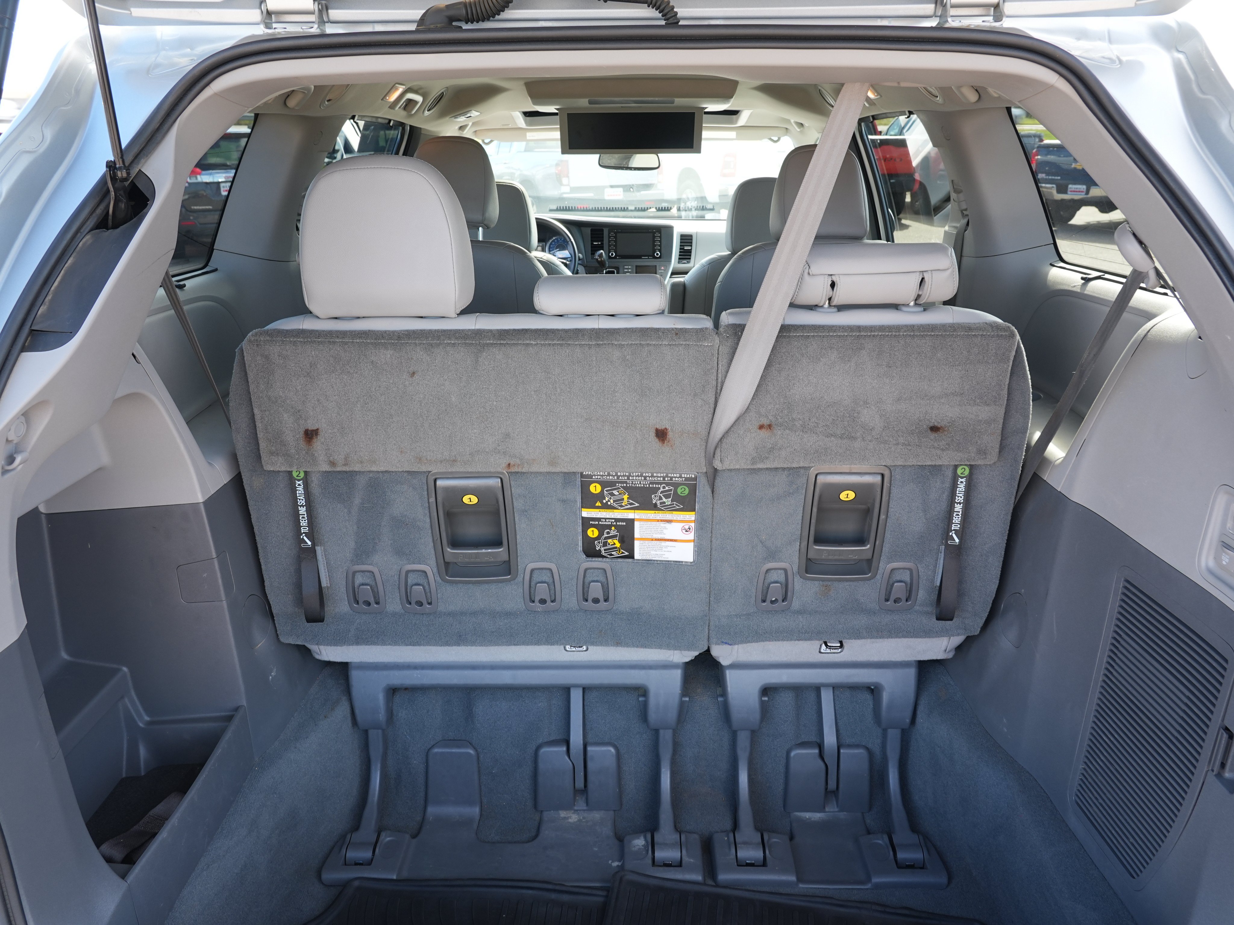 Used 2019 Toyota Sienna XLE Premium w/ Carpet Mat Package AWD/4WD image 24