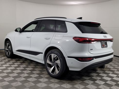New 2025 Audi Q6 e-tron Premium Plus image 4