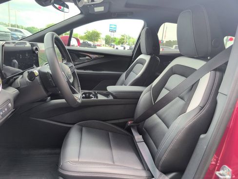 New 2025 Chevrolet Blazer EV LT AWD/4WD image 14
