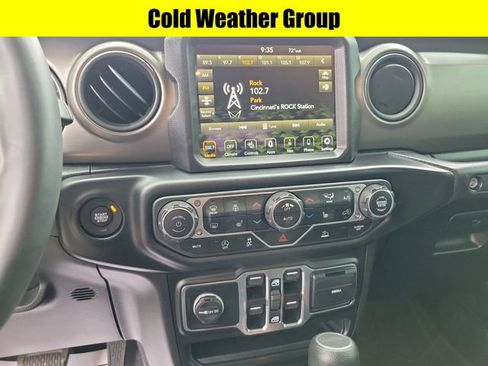 Used 2023 Jeep Gladiator Sport AWD/4WD image 14