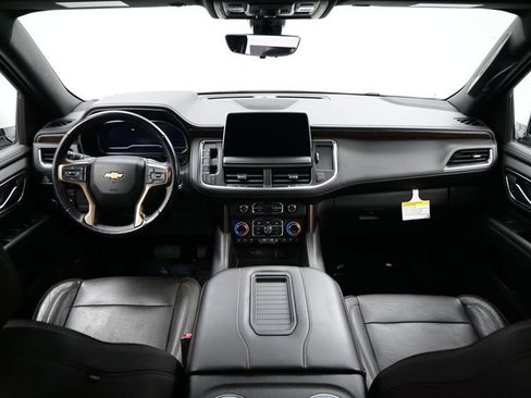 Used 2022 Chevrolet Tahoe High Country w/ Premium Package 2 AWD/4WD image 13