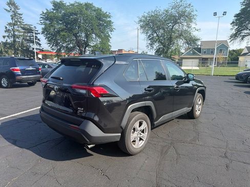 Used 2025 Toyota RAV4 XLE AWD/4WD image 6