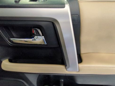 Used 2020 Toyota 4Runner Limited image 27