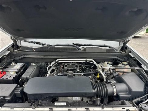 Certified 2024 Chevrolet Colorado LT w/ LT Convenience Package RWD image 28
