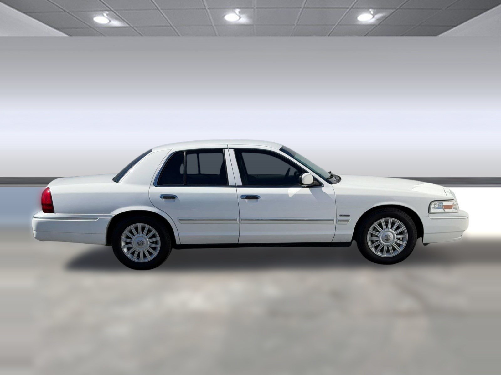 Used 2011 Mercury Grand Marquis LS RWD image 7