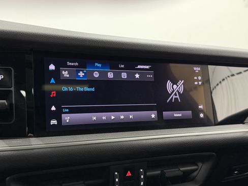 Certified 2025 Porsche Cayenne image 40