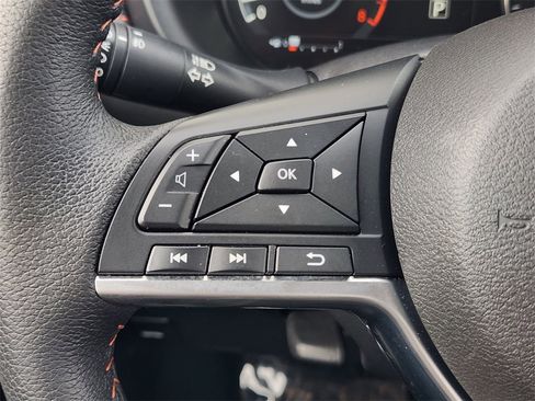 Used 2024 Nissan Kicks SR image 26
