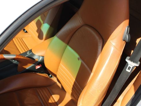 Used 2003 Porsche 911 Carrera RWD image 9