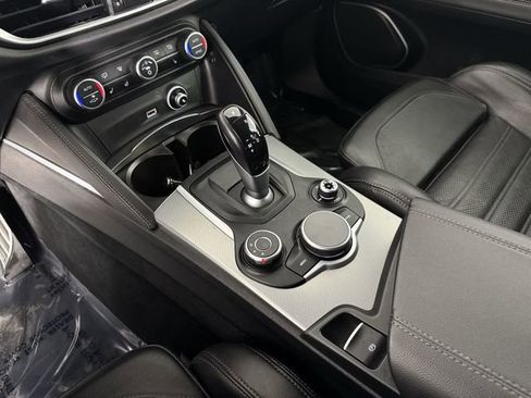 Used 2018 Alfa Romeo Stelvio Ti Sport AWD/4WD image 17