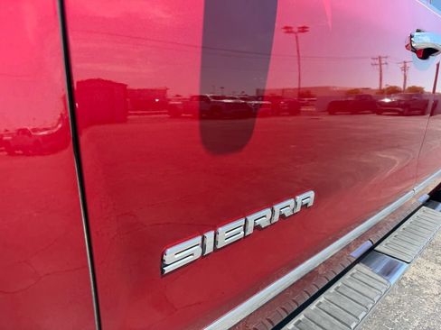 Used 2018 GMC Sierra 1500 SLT w/ SLT Premium Package AWD/4WD image 19