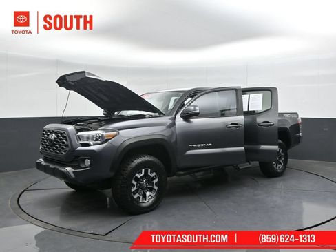Used 2020 Toyota Tacoma TRD Off-Road AWD/4WD image 64
