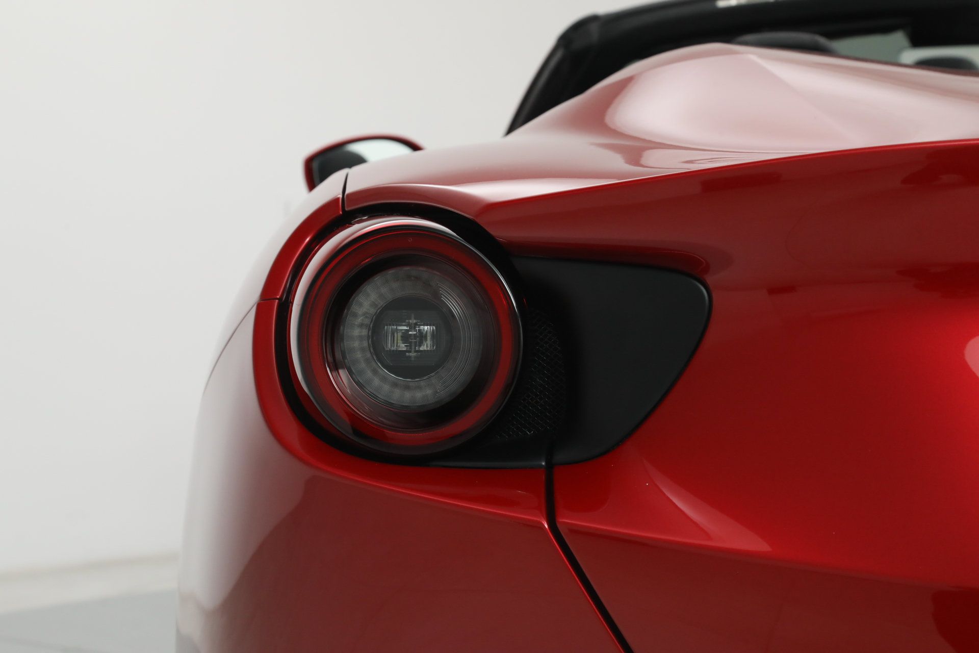 Certified 2023 Ferrari Portofino M RWD image 21