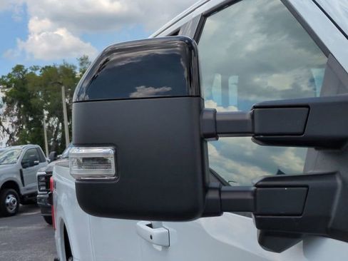 New 2026 Ford F250 Lariat w/ Black Appearance Package AWD/4WD image 11