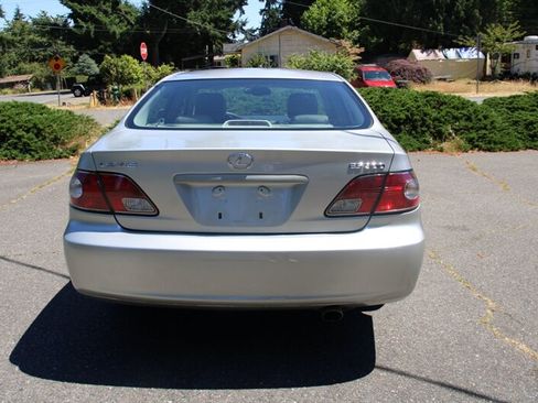 Used 2003 Lexus ES 330 FWD image 11