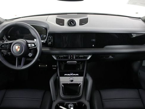 New 2026 Porsche Cayenne GTS image 11