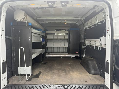 Used 2016 Ford Transit 250 130 Low Roof RWD image 11