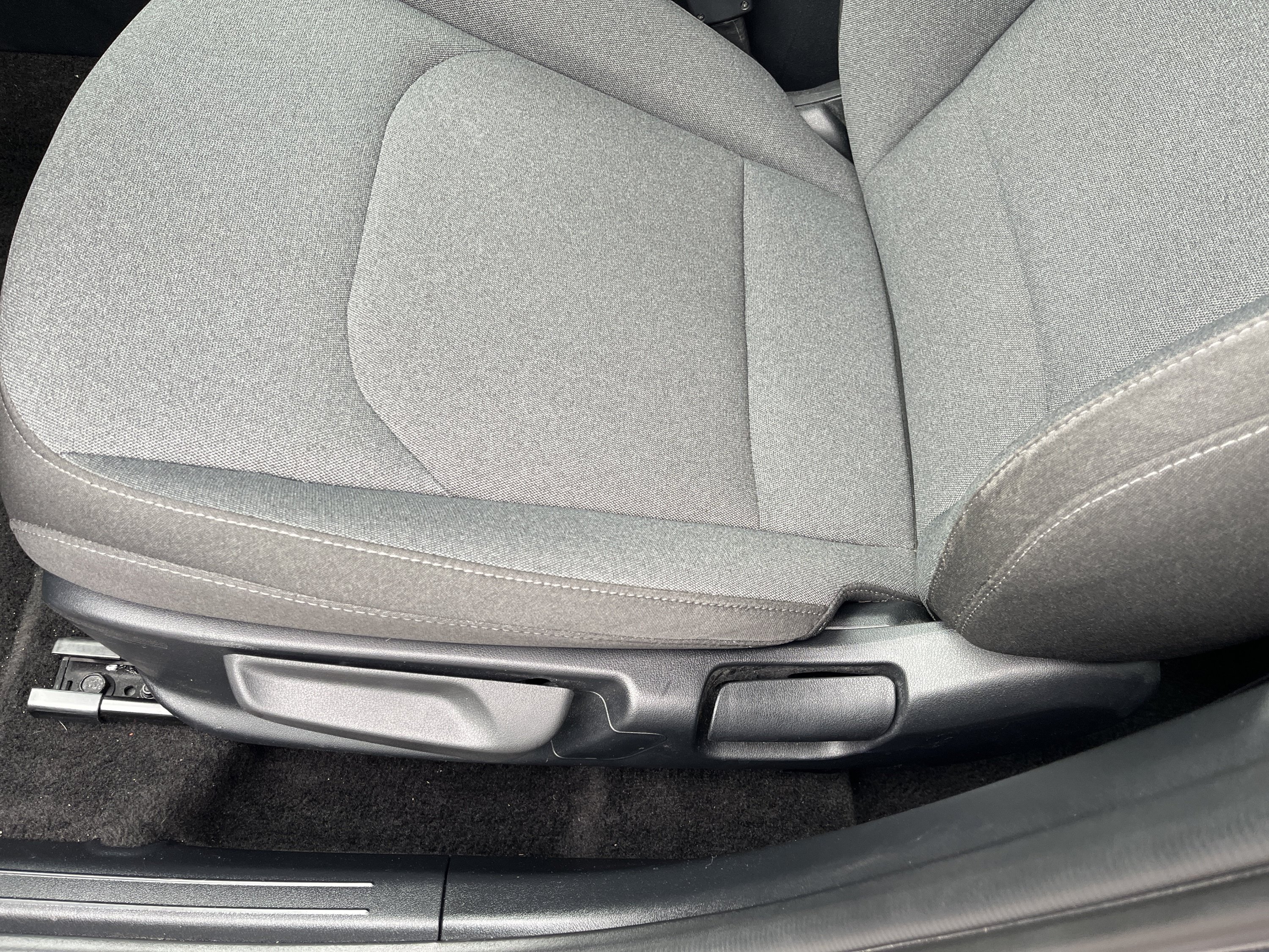 Used 2025 Kia K4 FWD image 14