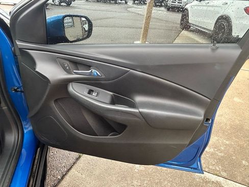 Used 2018 Chevrolet Volt LT w/ Comfort Package FWD image 16